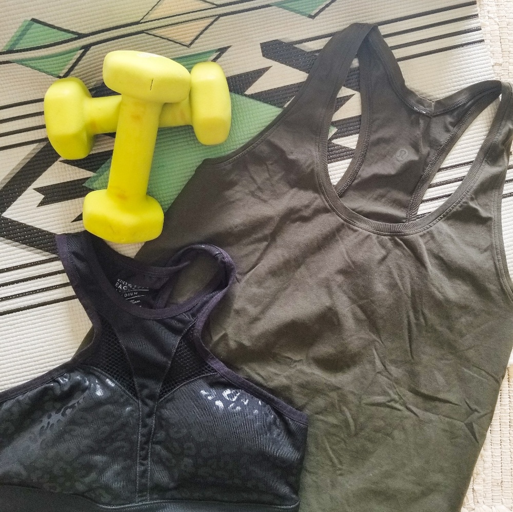 Lululemon tank